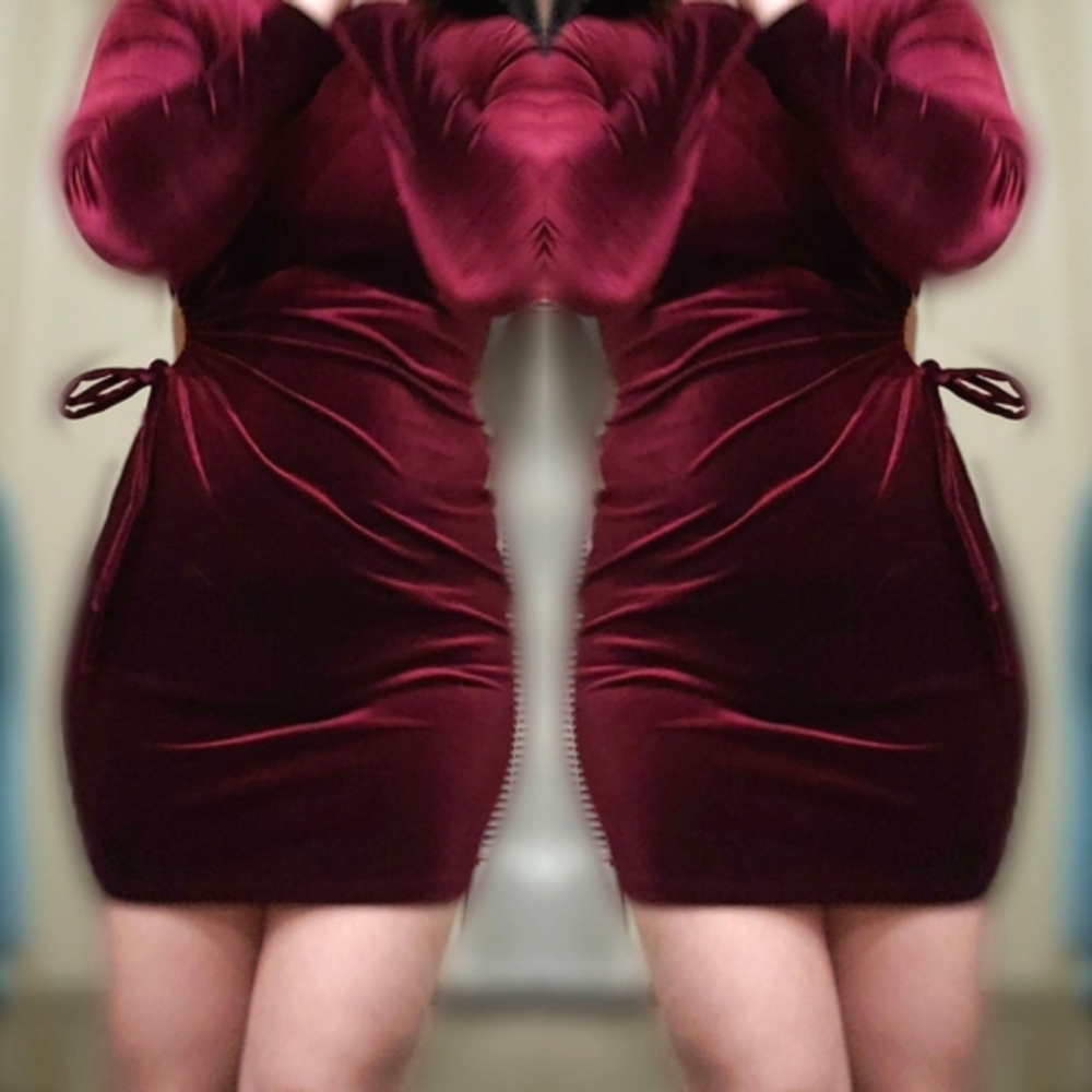 Magenta Cut-Out Dress - Picture 3 of 3